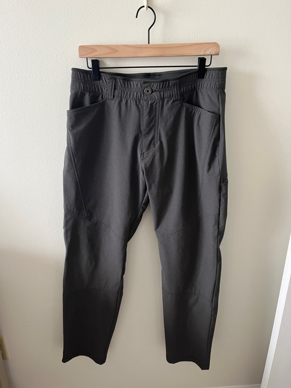 Kuhl Men's Dark Gray Cargo Pants
